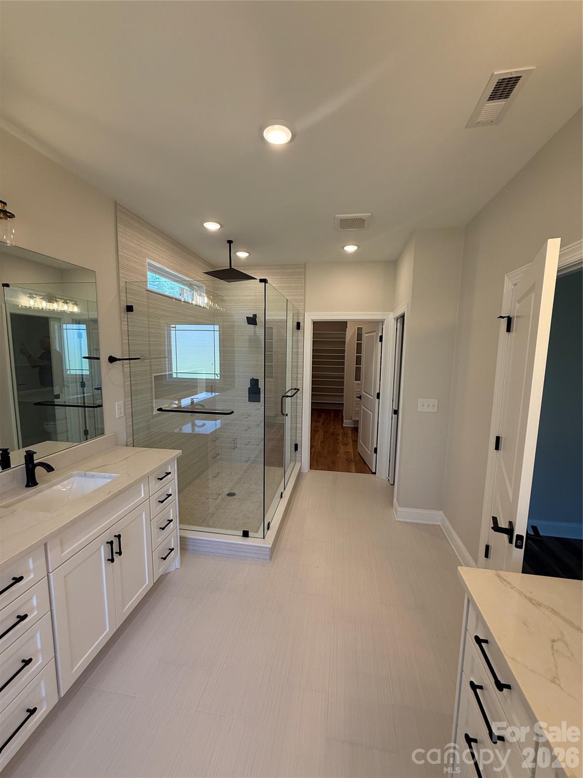 4559 Holly Circle Northeast Conover, NC 28613 - Photo 16 of 40