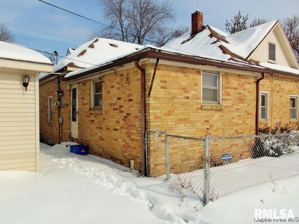 229 David Street Springfield, IL 62703 - Photo 3 of 5