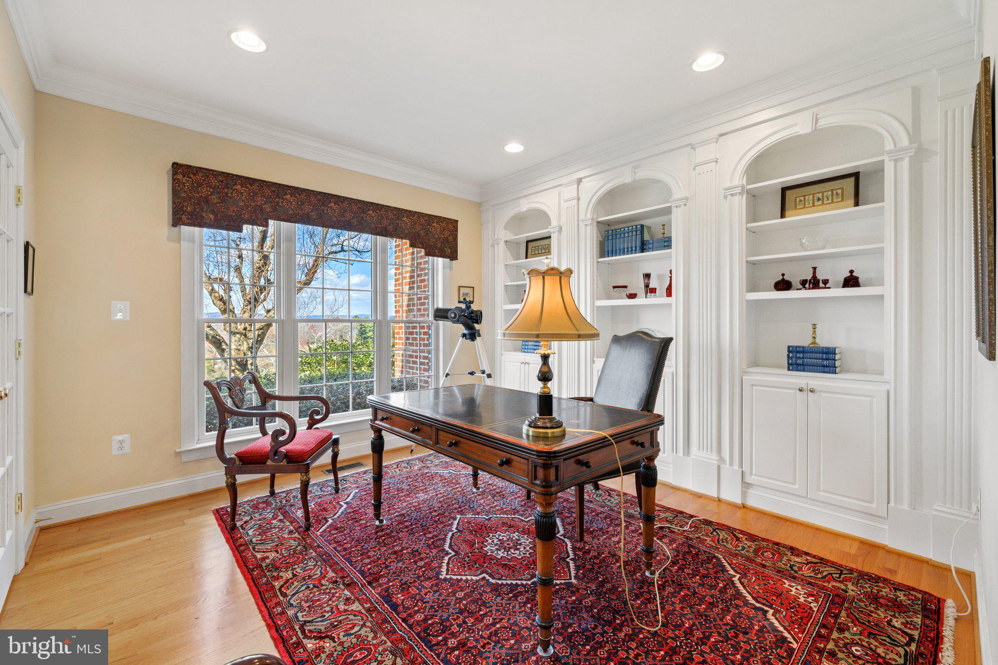 11099 Victor Drive Marshall, VA 20115 - Photo 30 of 65 Main floor Library/Office