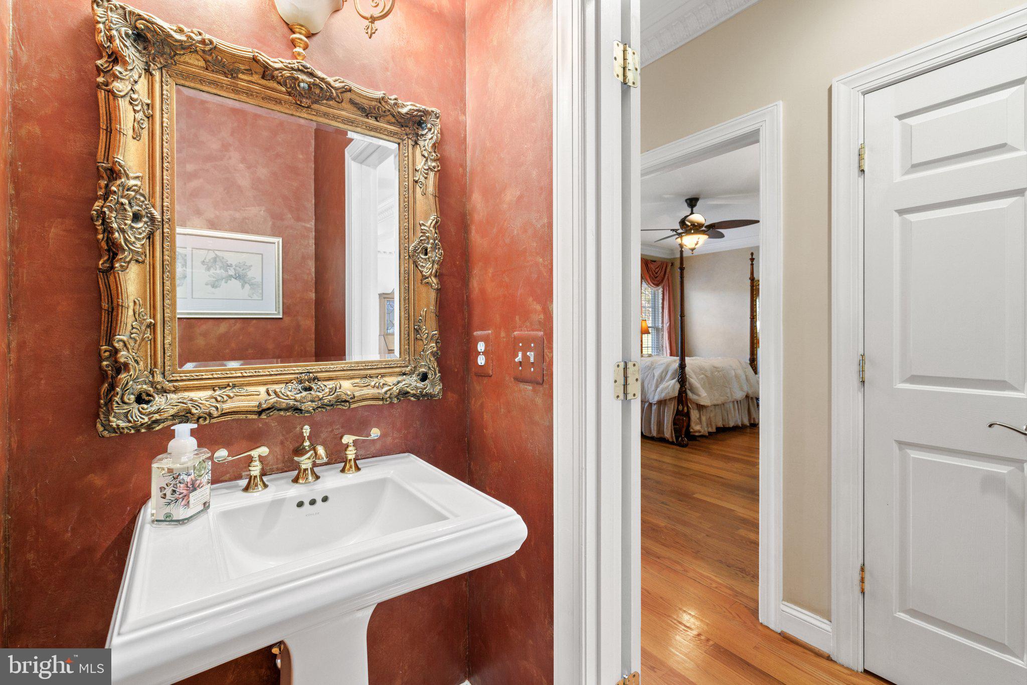 11099 Victor Drive Marshall, VA 20115 - Photo 31 of 65 Main floor powder room