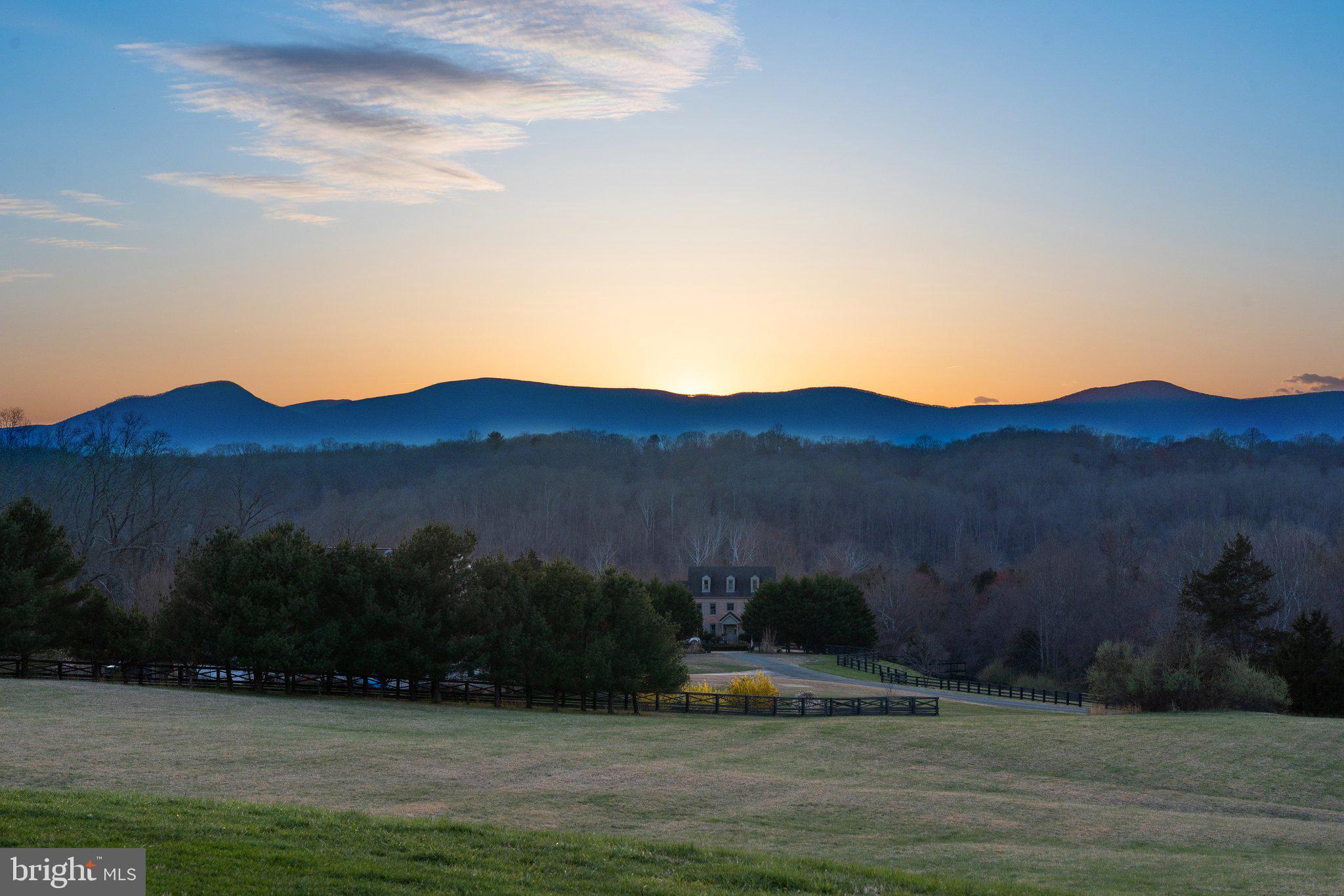 11099 Victor Drive Marshall, VA 20115 - Photo 4 of 65 View from front
