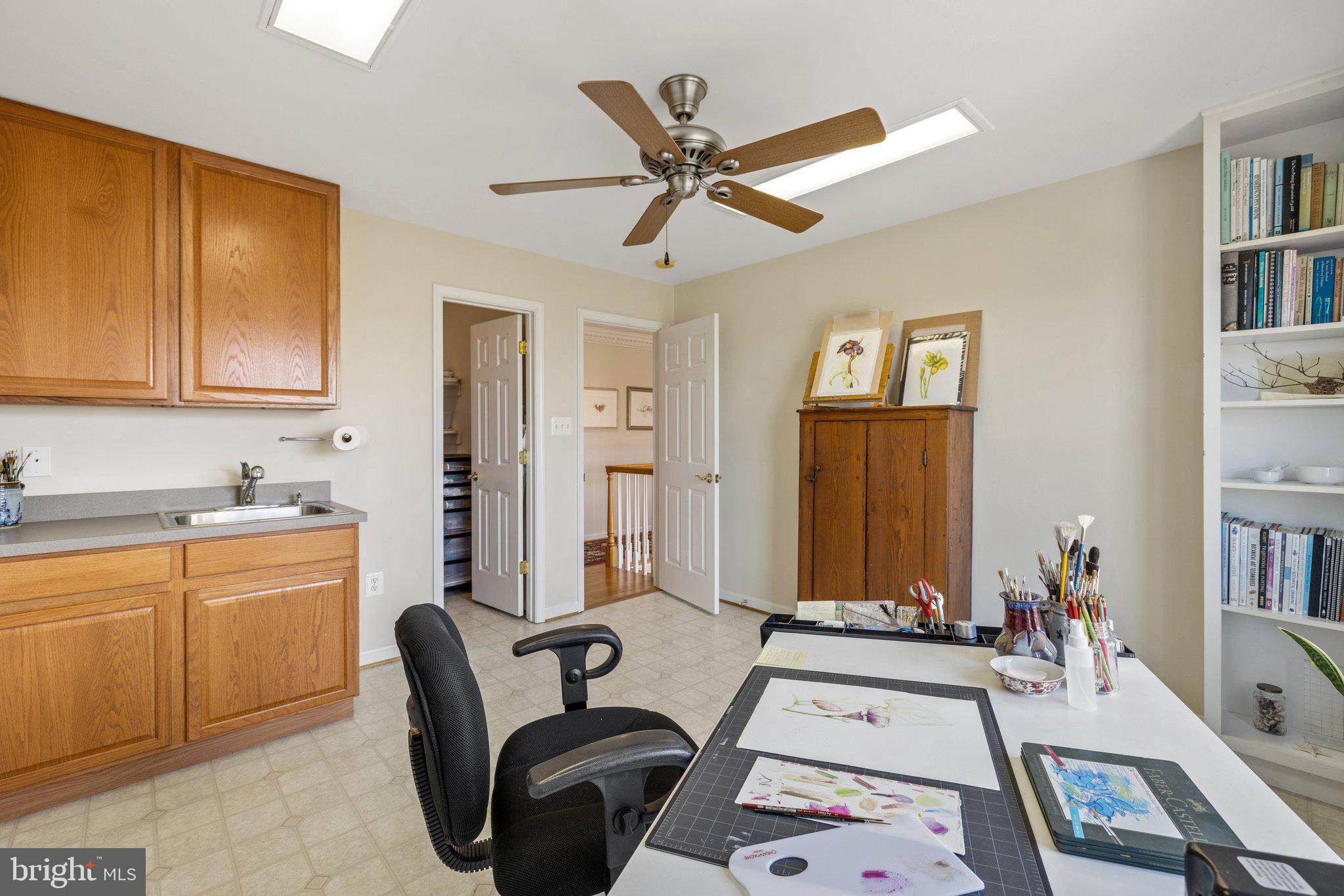 11099 Victor Drive Marshall, VA 20115 - Photo 48 of 65 Upper Level studio/extra room #4