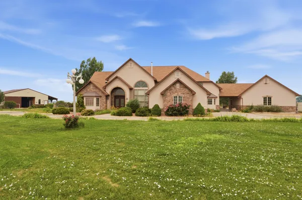$1,850,000 | 885 23 Road, Grand Junction, CO 81505