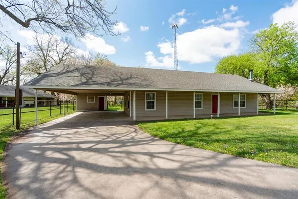 $1,600 | 3311 East FM 813, Unit G, Palmer, TX 75152