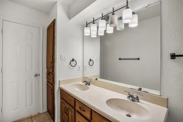 $1,600 | 3311 East FM 813, Unit G, Palmer, TX 75152