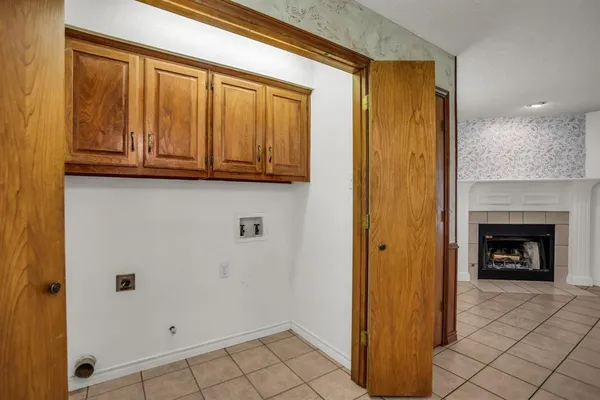 $1,600 | 3311 East FM 813, Unit G, Palmer, TX 75152