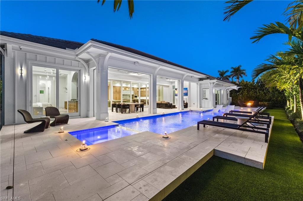 660 Wedge Drive Naples, FL 34103 - Photo 20 of 22