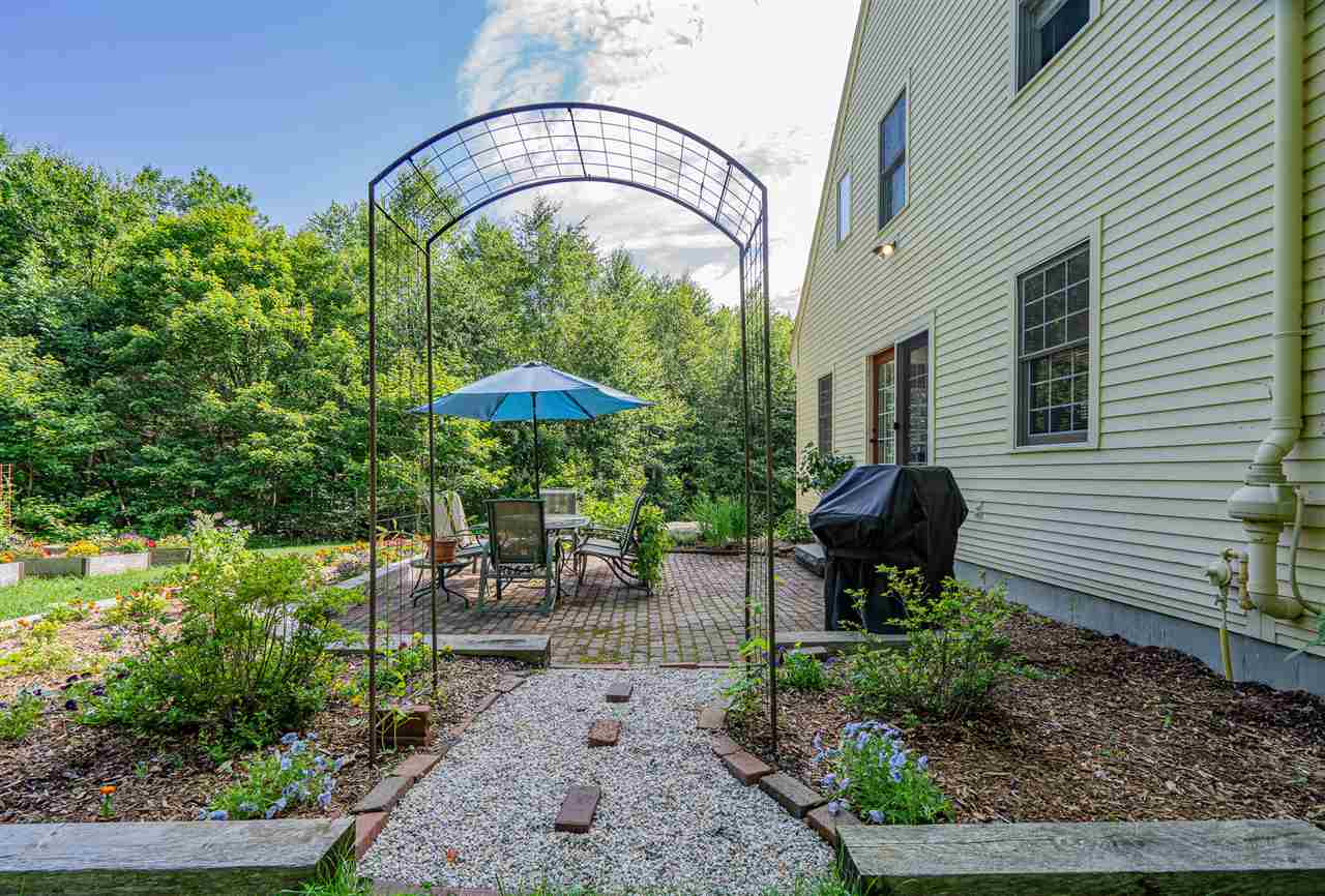 29 Carriage Road New Boston, NH 03070 - Photo 38 of 40 Gallery Image 38