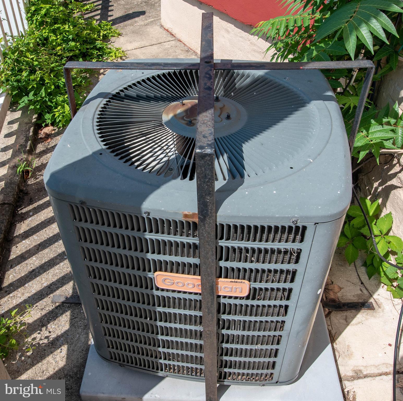 2900 Keswick Road Baltimore, MD 21211 - Photo 49 of 50 AC Condenser