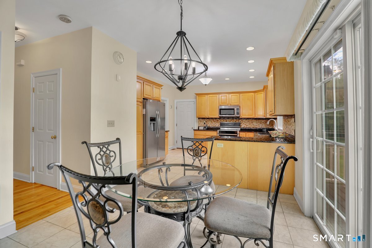 95 Higgins Road Cheshire, CT 06410 - Photo 5 of 40