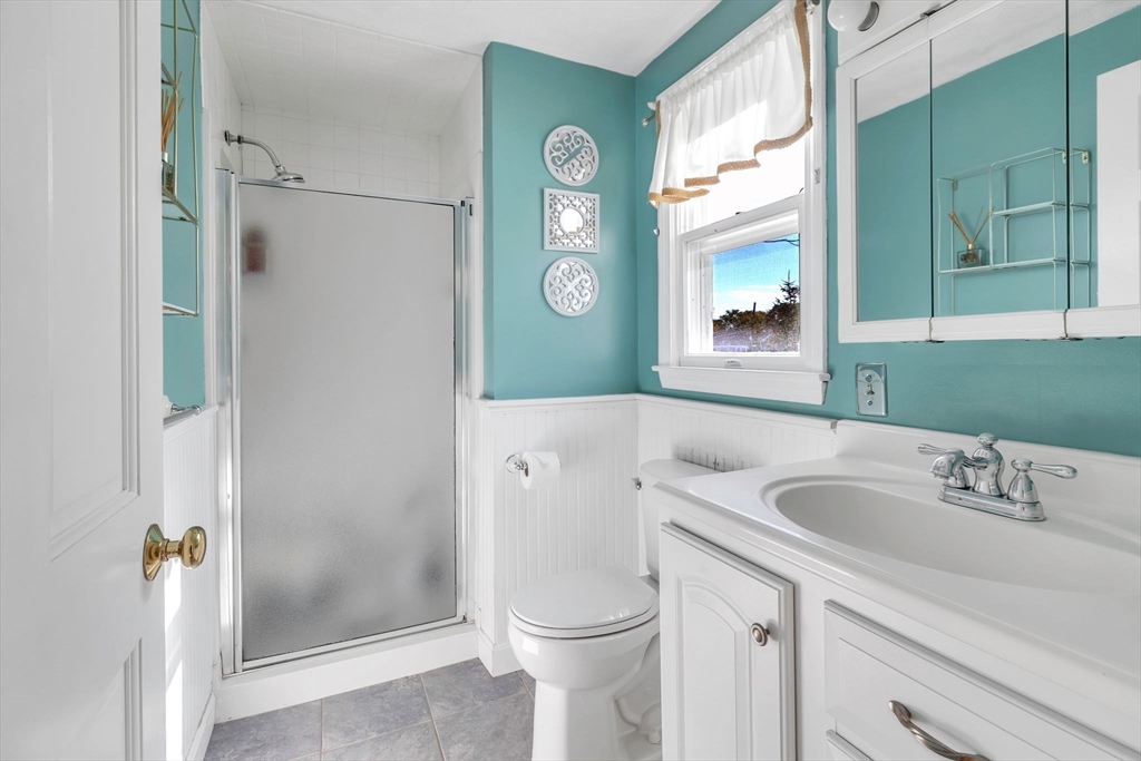 87 Fort Point Road Weymouth, MA 02191 - Photo 22 of 27