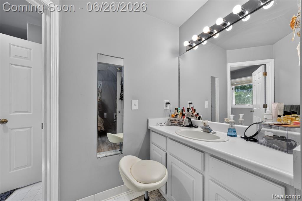 2619 Lambeth Park Rochester Hills, MI 48306 - Photo 40 of 71