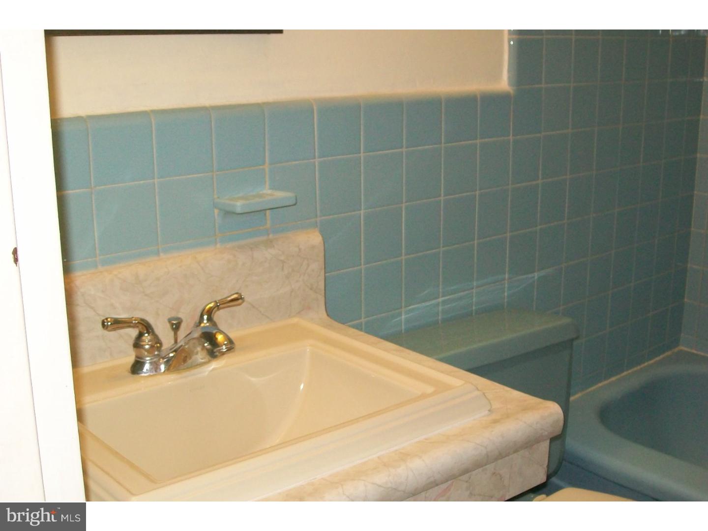 3707 West Country Club Road Philadelphia, PA 19131 - Photo 14 of 21 Gallery Image 14