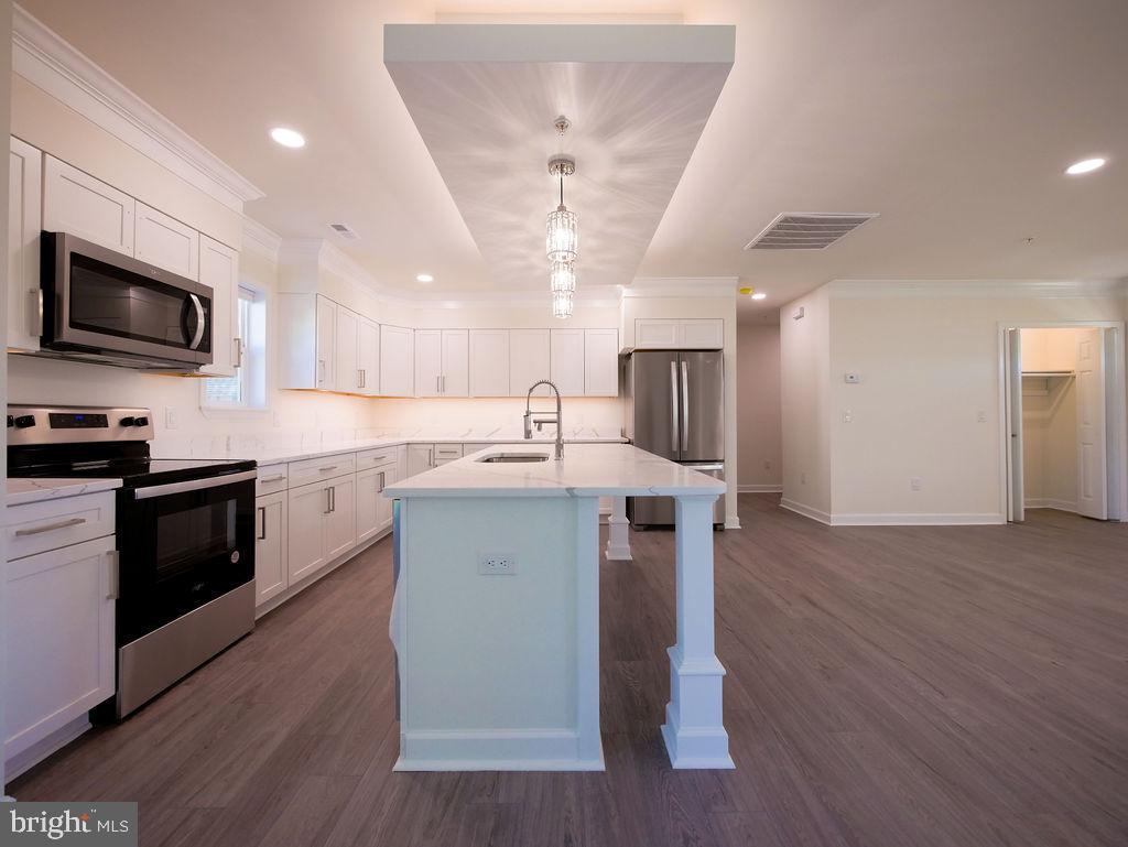 207 West 4th Street Ridgely, MD 21660 - Photo 8 of 50 Beautiful kitchen with extra large island