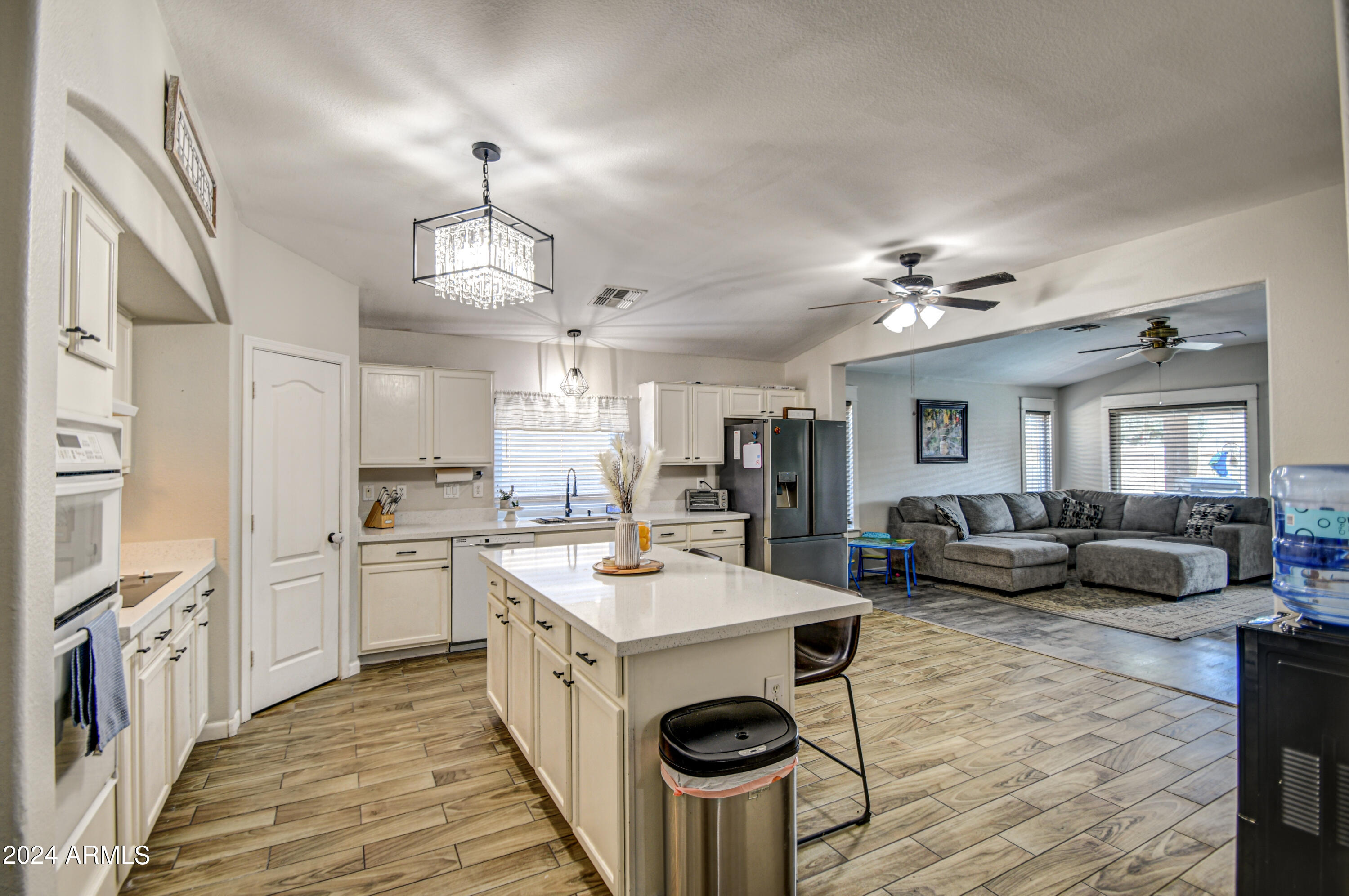 42463 West Venture Road Maricopa, AZ 85138 - Photo 4 of 21 Kitchen