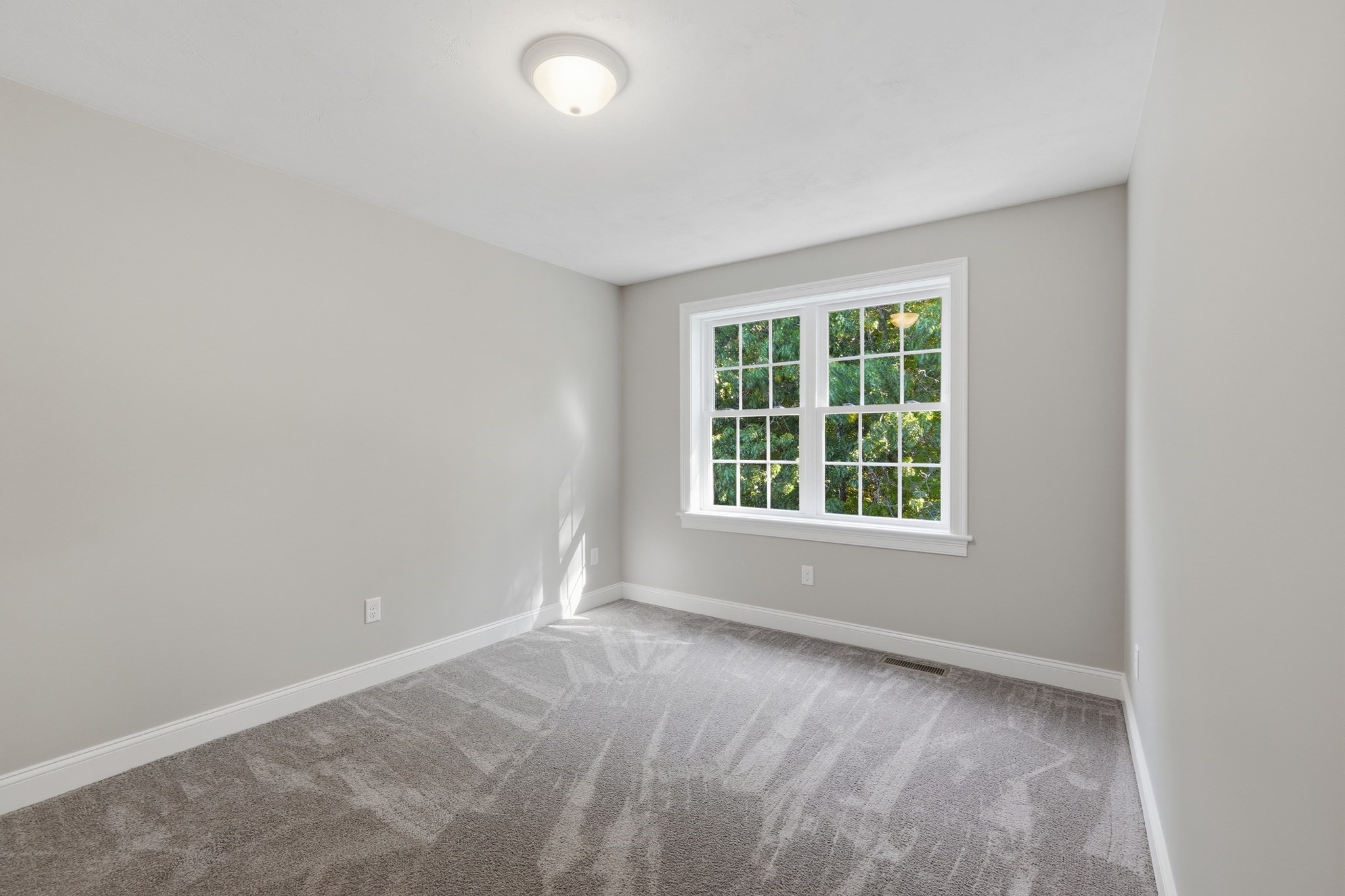 126 Townsend Harbor Road Lunenburg, MA 01462 - Photo 21 of 40 Gallery Image 21