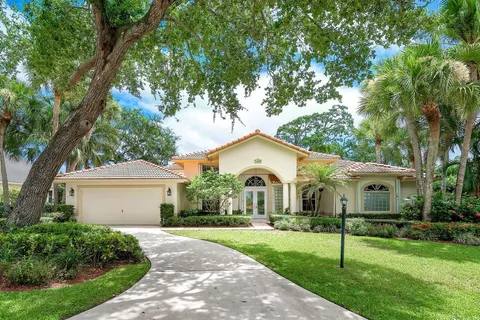 $1,485,000 | 2805 Hampton Circle East, Delray Beach, FL 33445
