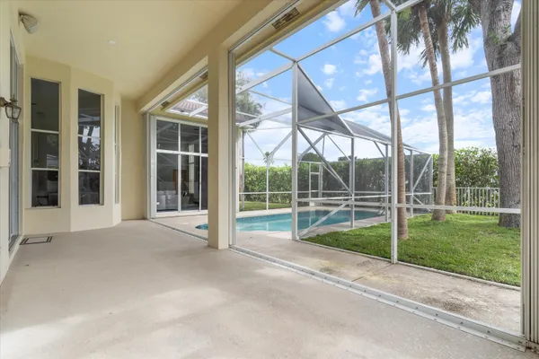 $1,485,000 | 2805 Hampton Circle East, Delray Beach, FL 33445