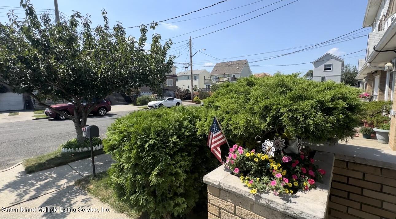 109 Hempstead Avenue Staten Island, NY 10306 - Photo 2 of 31 IMG_5427 2