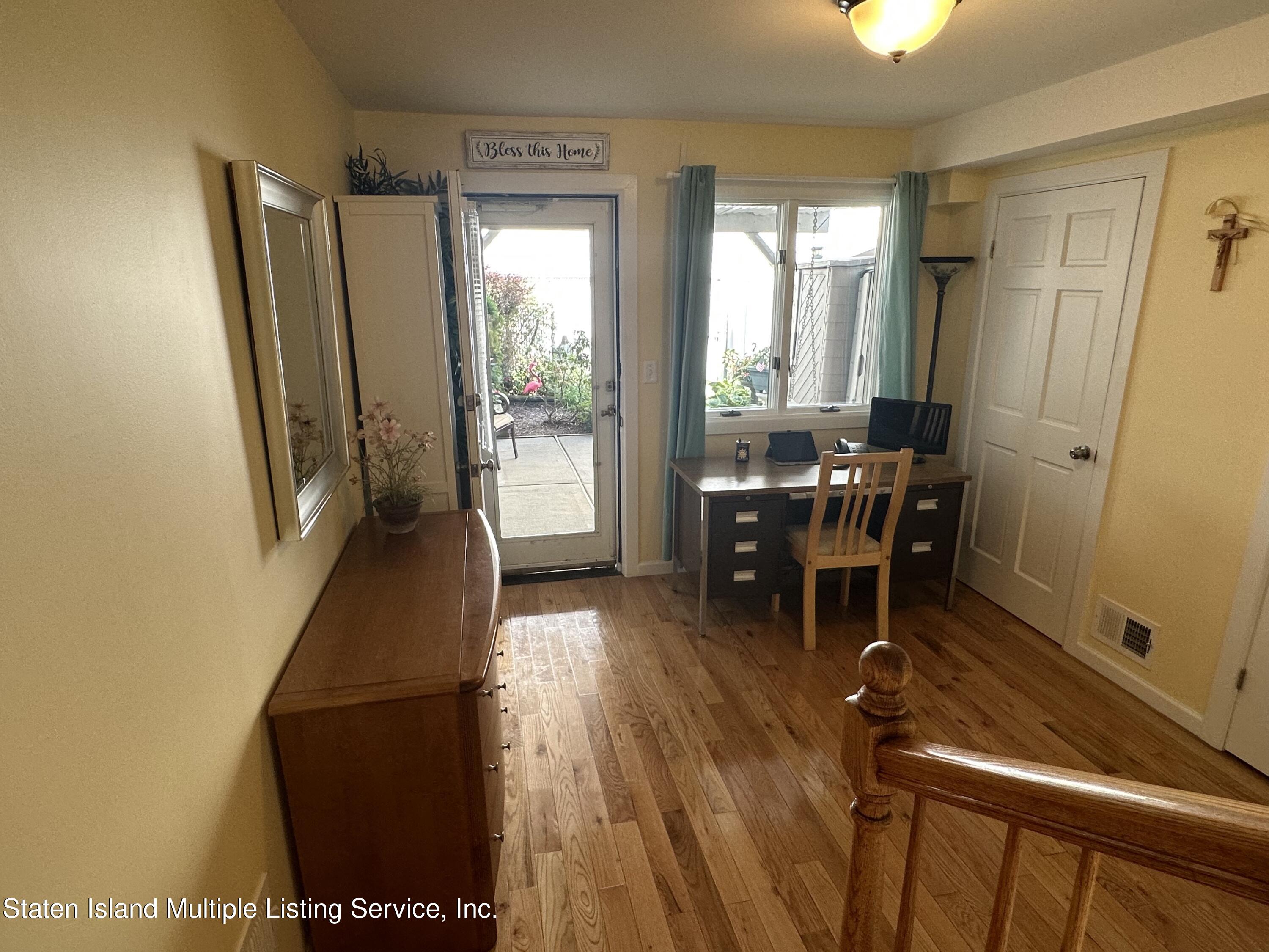 109 Hempstead Avenue Staten Island, NY 10306 - Photo 6 of 31 IMG_5405