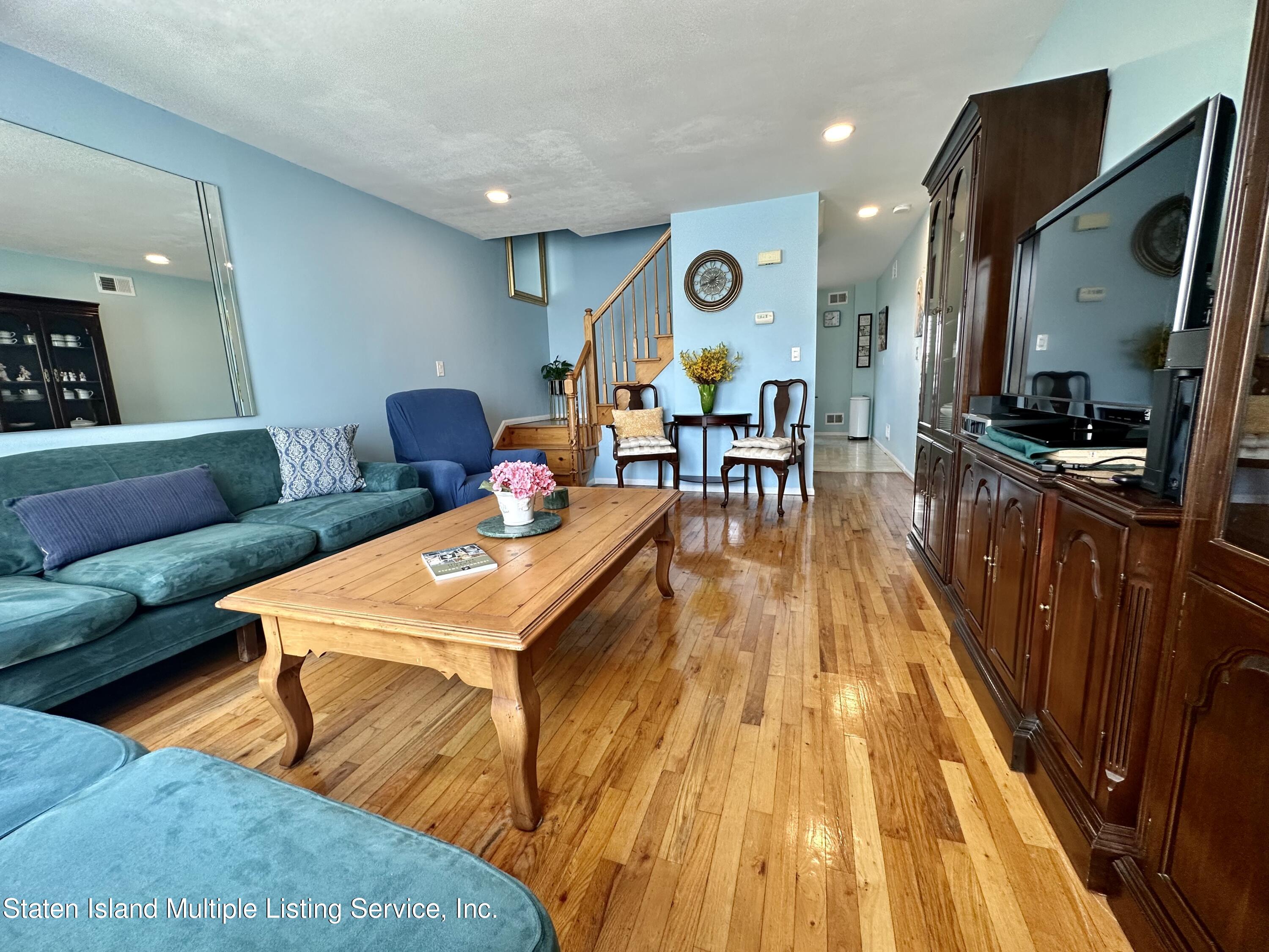 109 Hempstead Avenue Staten Island, NY 10306 - Photo 10 of 31 IMG_5398