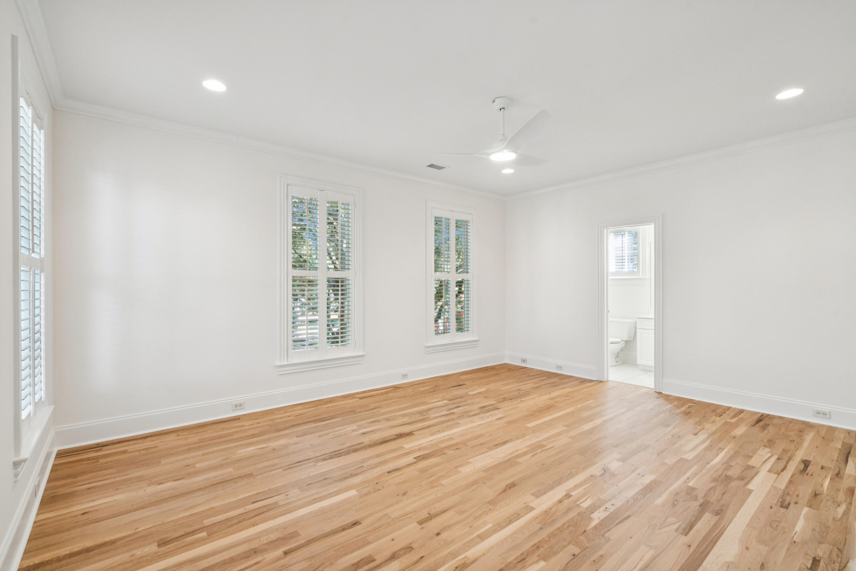 832 Fiddlers Point Lane Mount Pleasant, SC 29464 - Photo 24 of 31 832FiddlersPointLn-KeenEyeMarketing-049