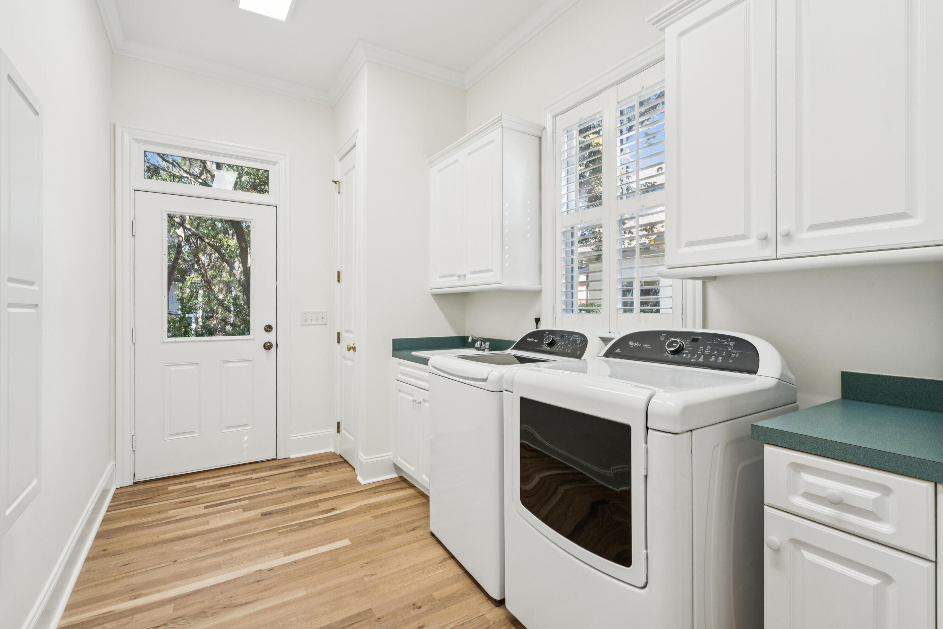 832 Fiddlers Point Lane Mount Pleasant, SC 29464 - Photo 26 of 31 832FiddlersPointLn-KeenEyeMarketing-059