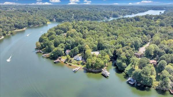 $1,999,900 | 143 Charlotte Lane, Hardy, VA 24101