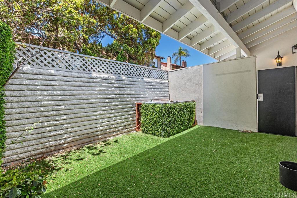 7057 Estrella De Mar Road Carlsbad, CA 92009 - Photo 22 of 40