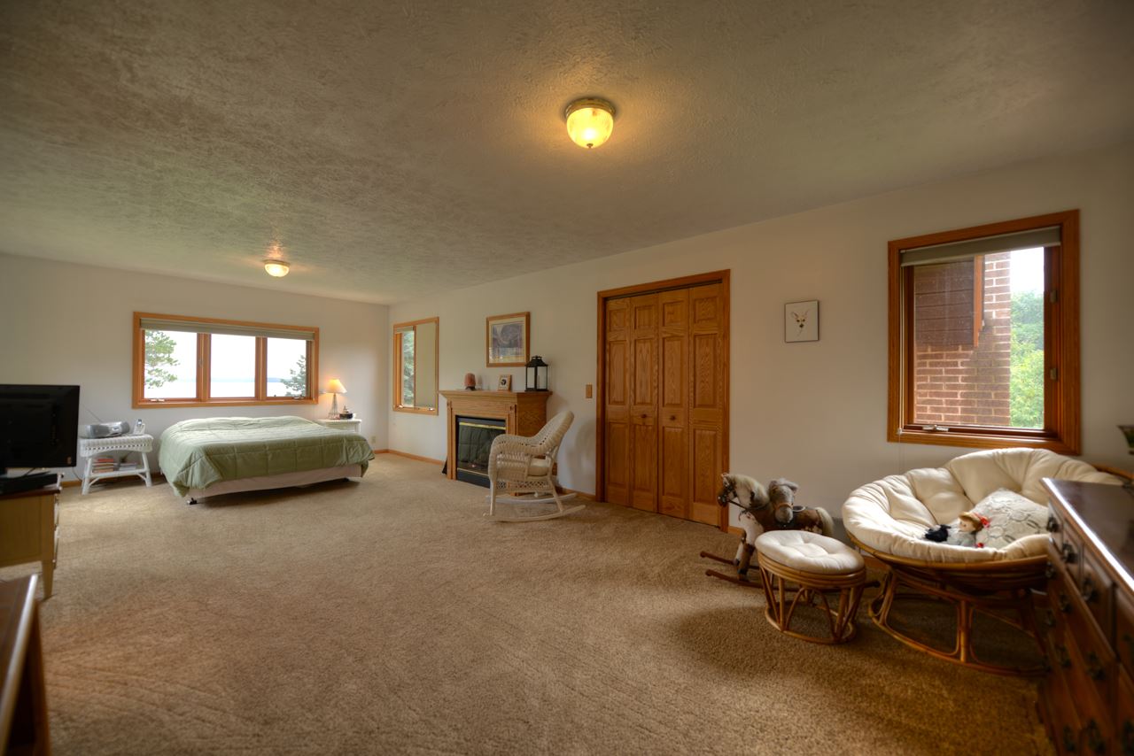 11909 Bluff Road Traverse City, MI 49686 - Photo 26 of 45 1824058-25.JPG