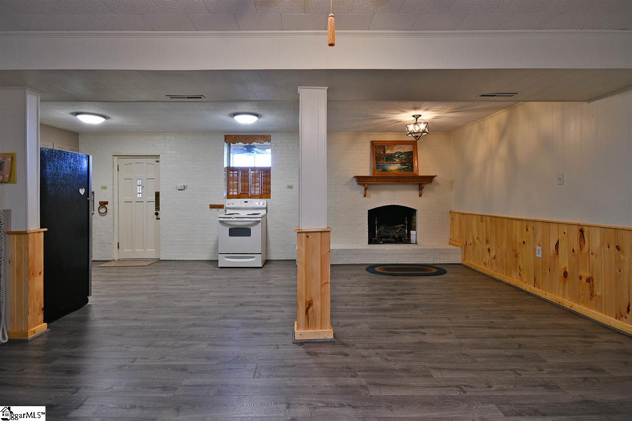 246 Mulberry Road Easley, SC 29640 - Photo 24 of 36