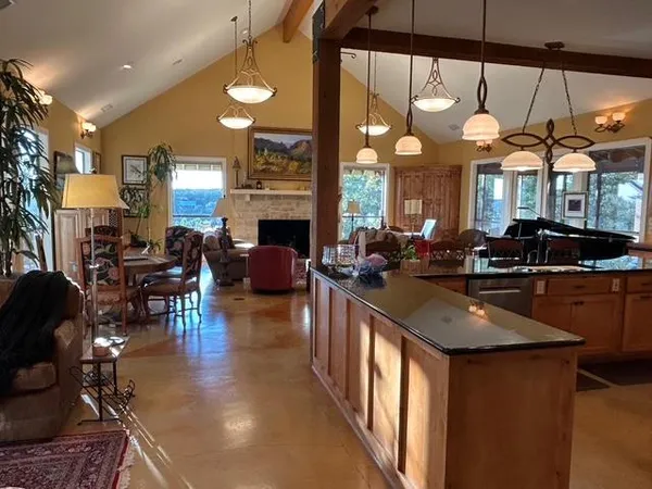 $1,375,000 | 306 Charles Road, Kerrville, TX 78028