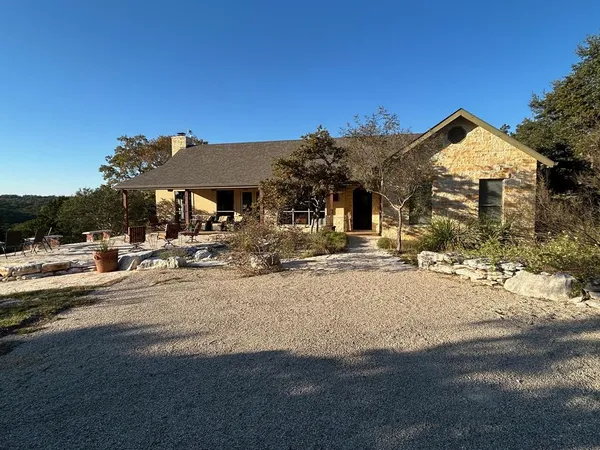 $1,375,000 | 306 Charles Road, Kerrville, TX 78028