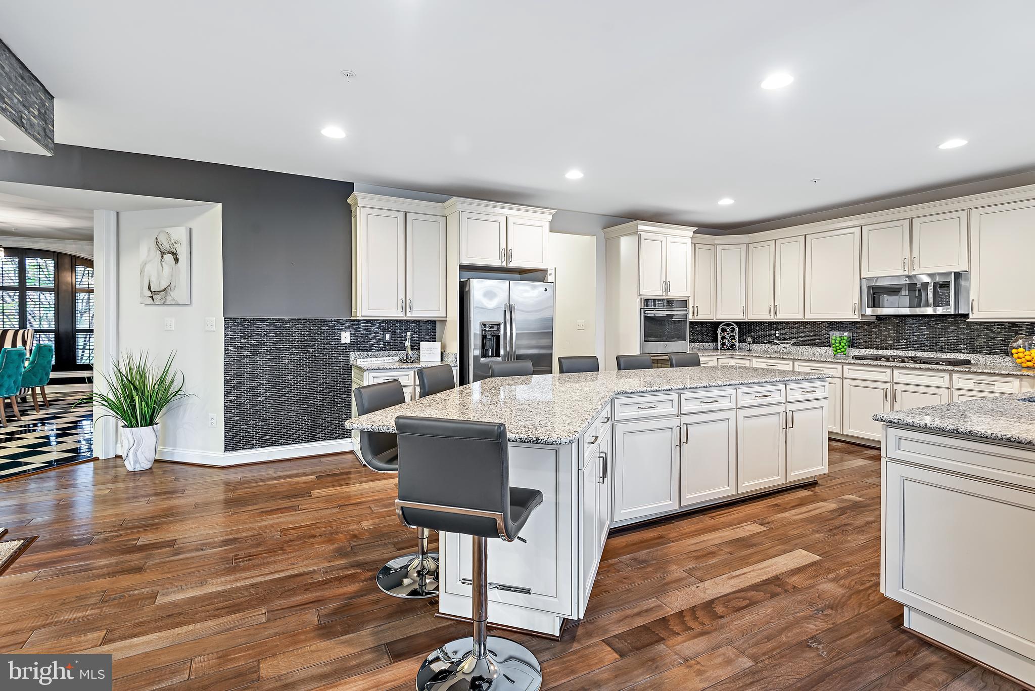 13003 Contee Manor Road Bowie, MD 20721 - Photo 15 of 93 Grand Center Island with Breakfast Bar Seating
