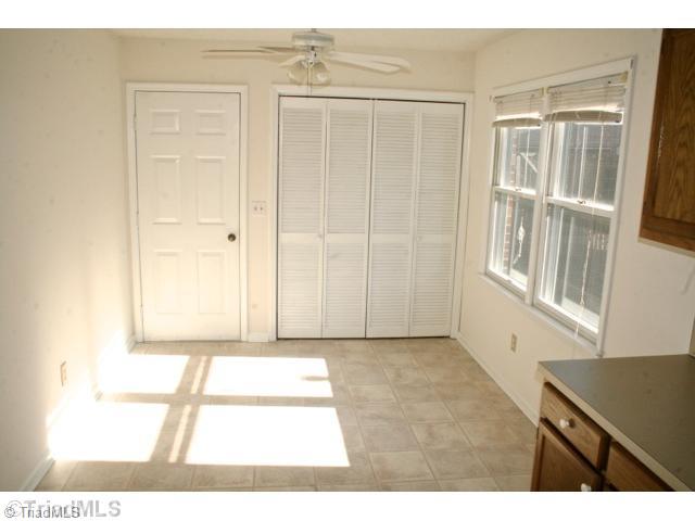 3907 Braddock Road High Point, NC 27265 - Photo 5 of 16 Kitchen.