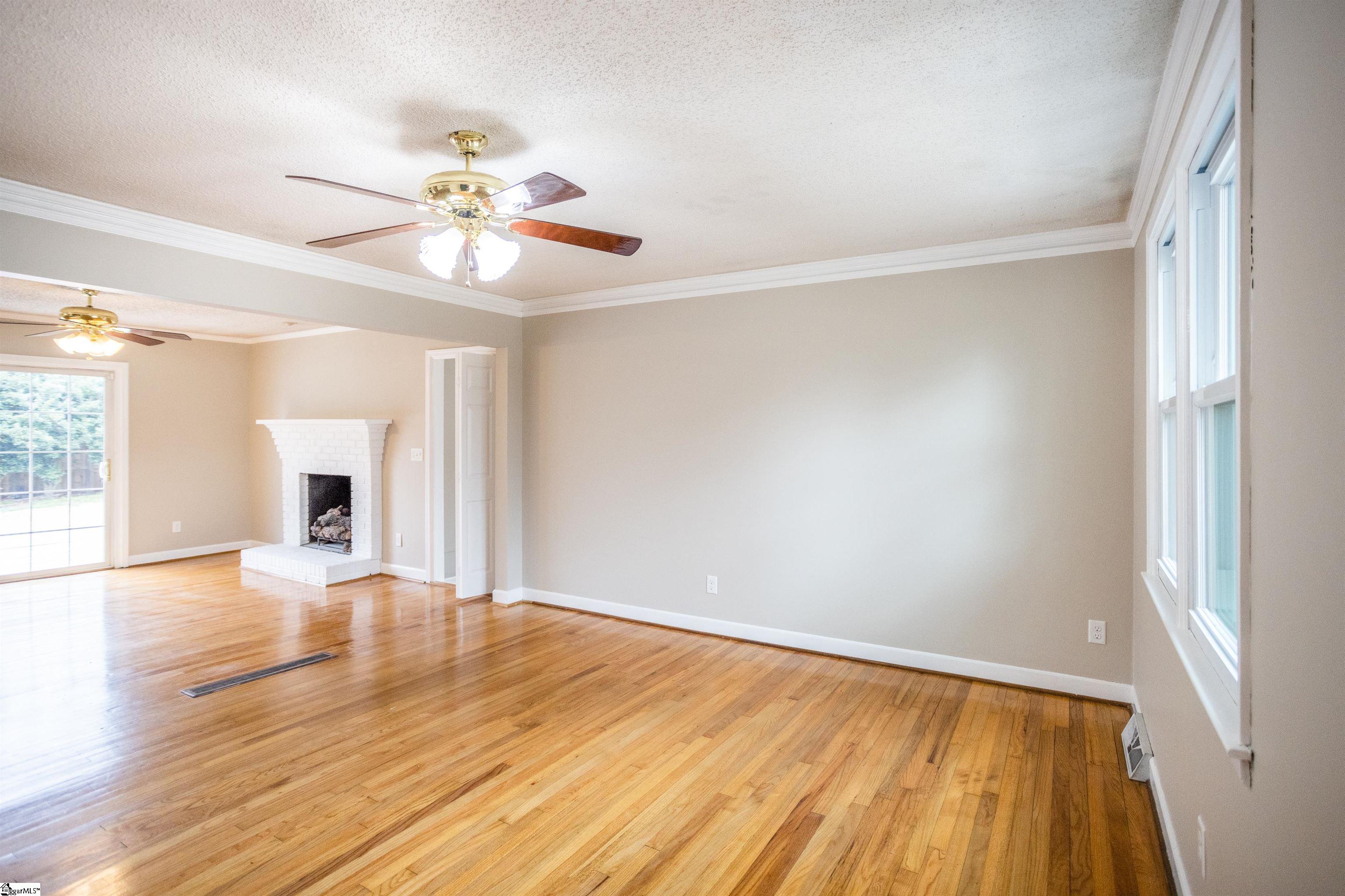 505 Mapleton Drive Greenville, SC 29607 - Photo 6 of 23