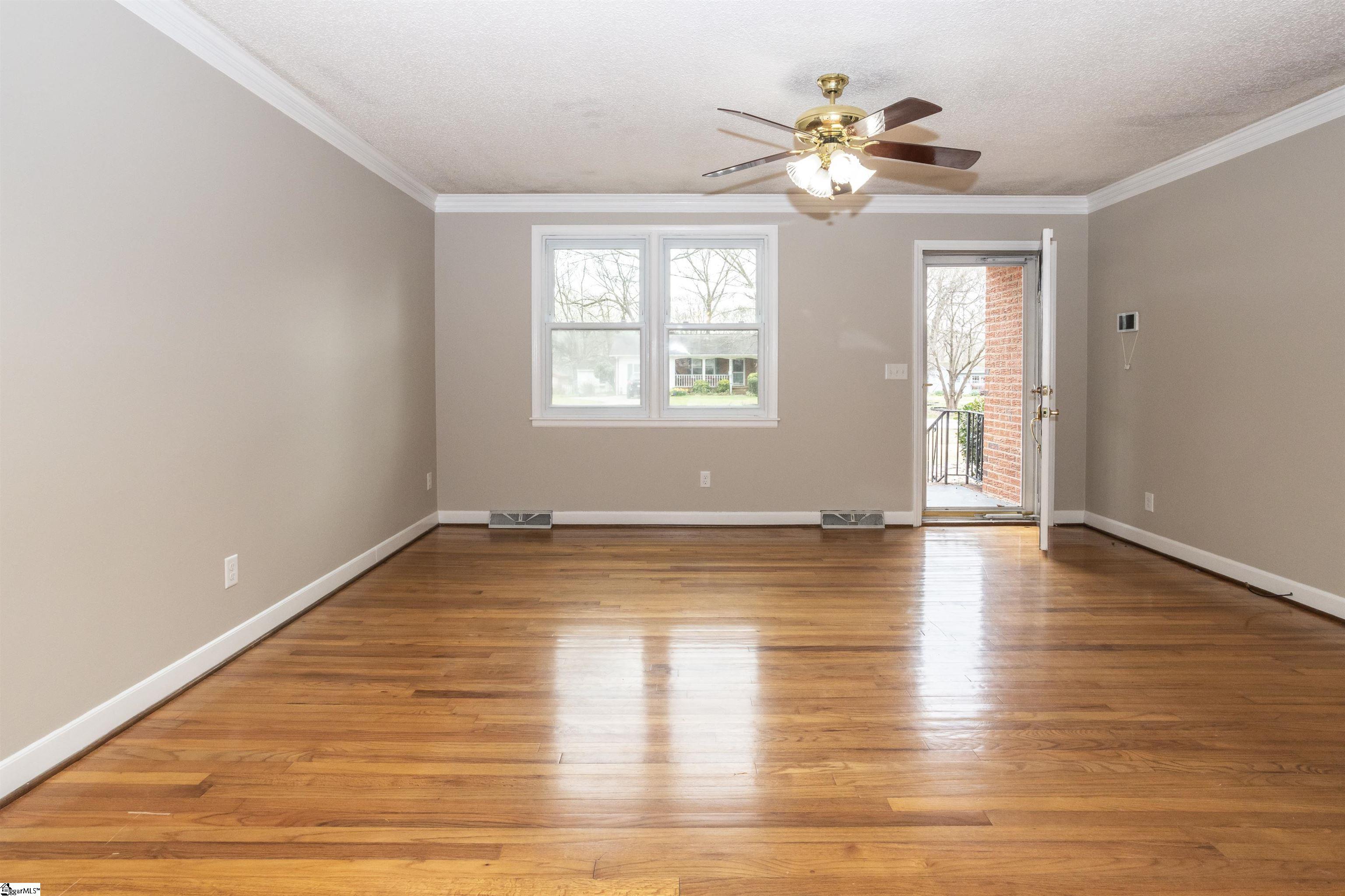 505 Mapleton Drive Greenville, SC 29607 - Photo 7 of 23