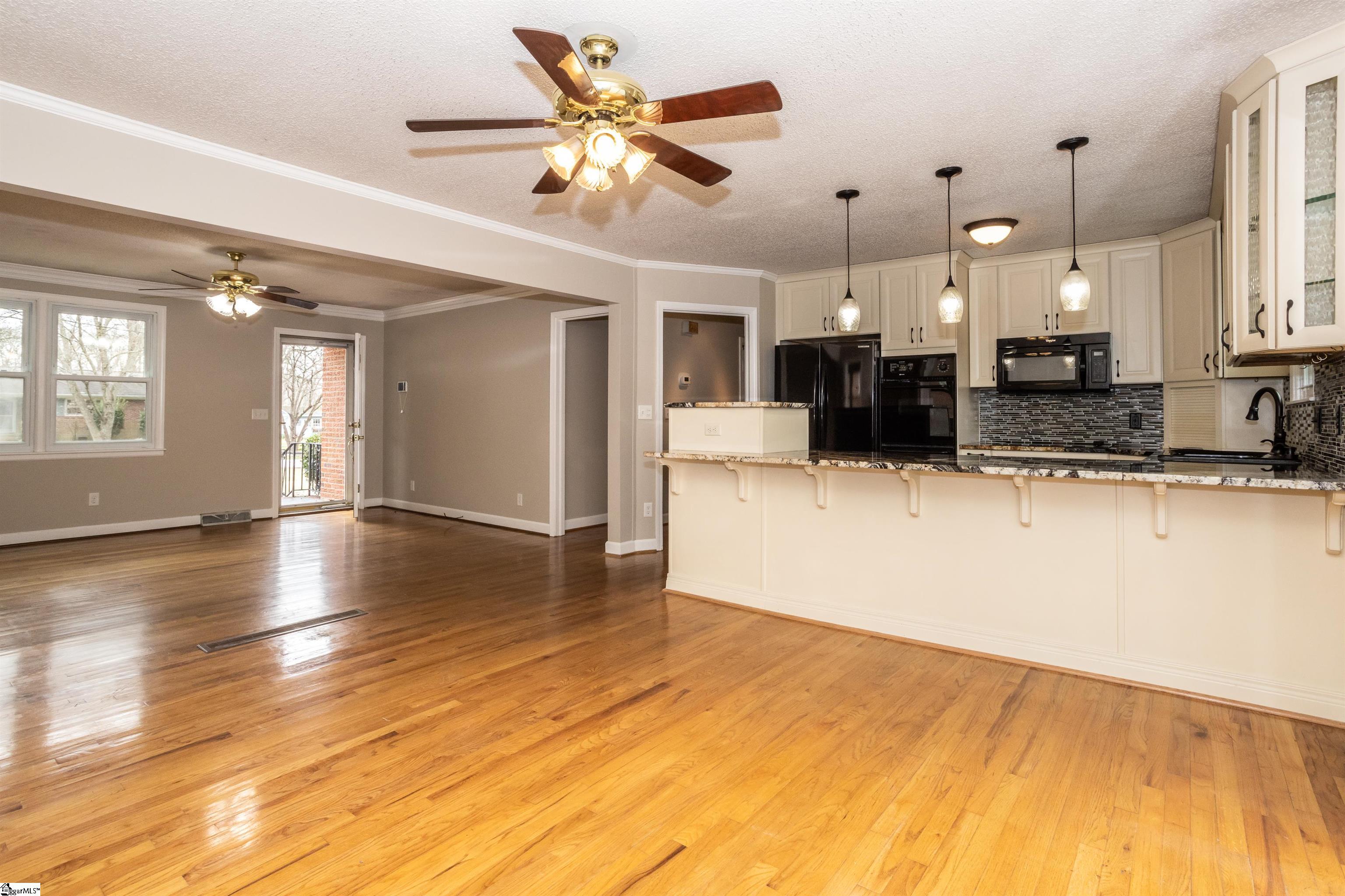 505 Mapleton Drive Greenville, SC 29607 - Photo 10 of 23