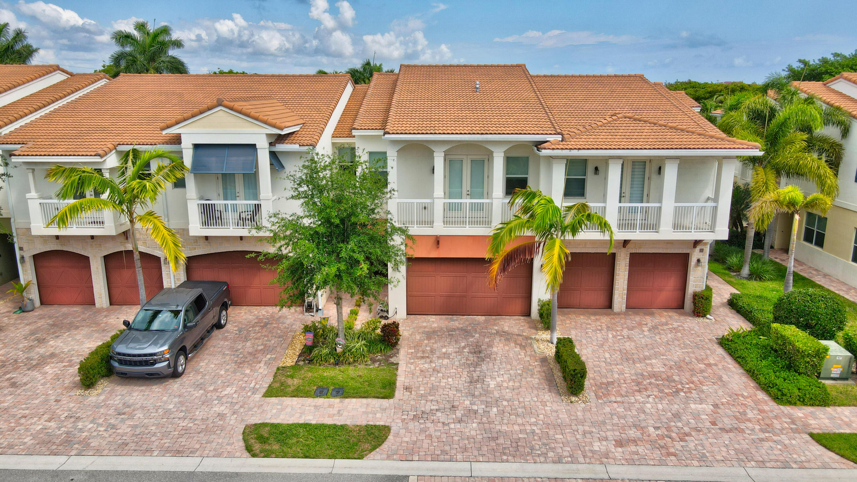 100 Northwest 69th Circle, Unit 15 Boca Raton, FL 33487 - Photo 2 of 45 Front