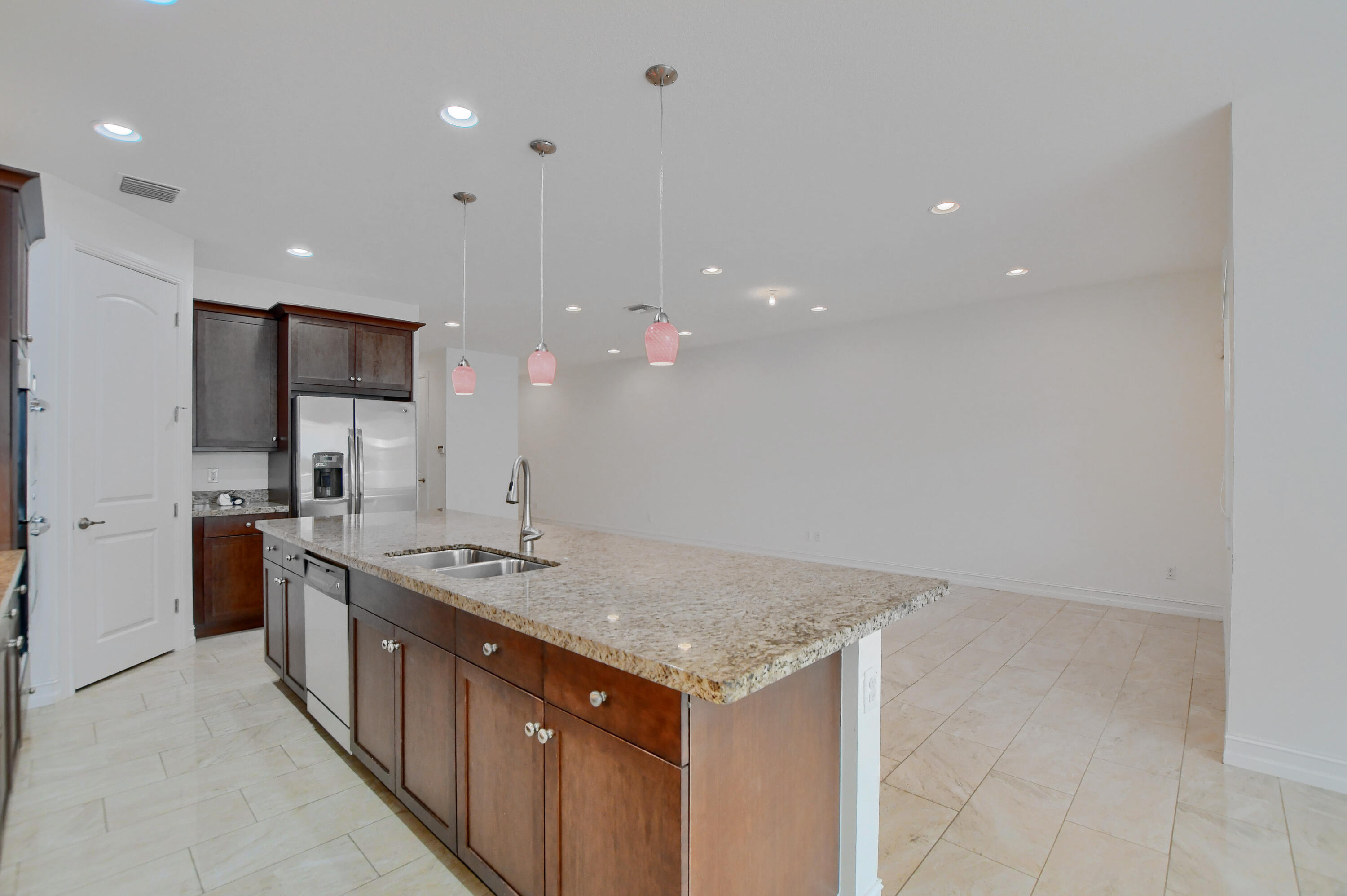 100 Northwest 69th Circle, Unit 15 Boca Raton, FL 33487 - Photo 10 of 45 Kitchen