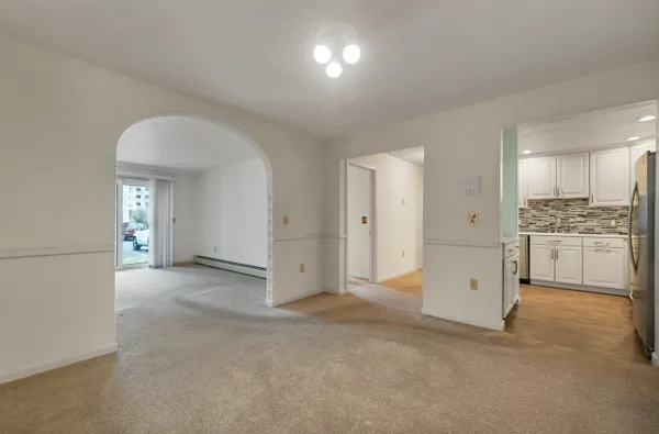 $294,500 | 3 Timberwood Drive, Unit 106, Goffstown, NH 03045