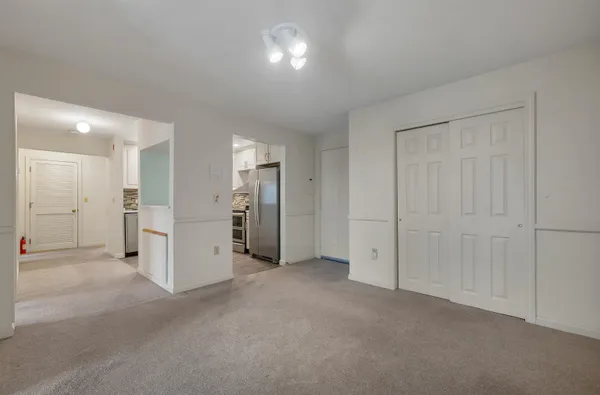 $294,500 | 3 Timberwood Drive, Unit 106, Goffstown, NH 03045