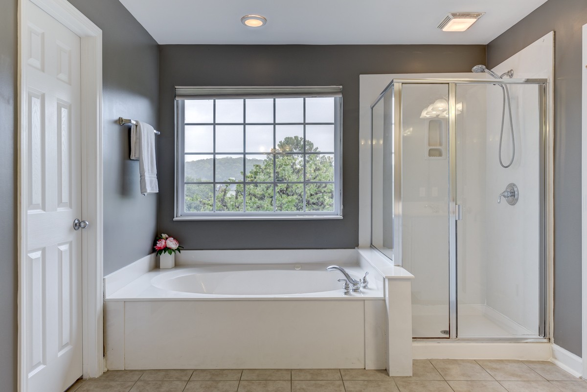 3008 Westerly Drive Franklin, TN 37067 - Photo 15 of 33 a bathroom with a bathtub and shower