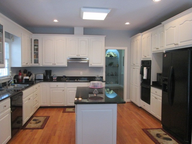305 Medoc Lane Raleigh, NC 27615 - Photo 12 of 25 Chef's Kitchen