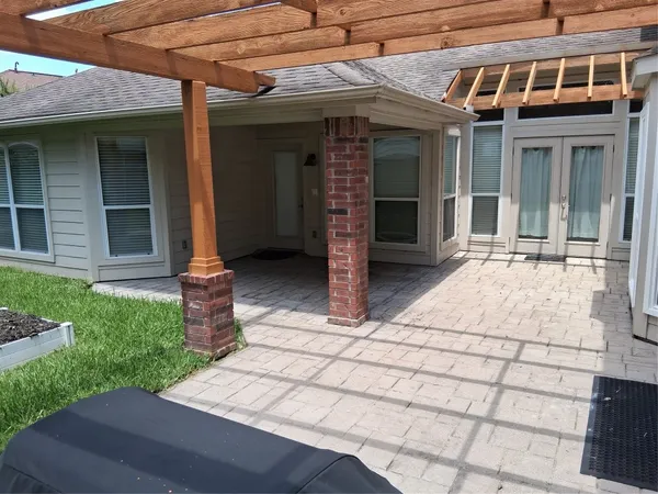 $3,000 | 17010 Poplar Hill Street, Houston, TX 77095