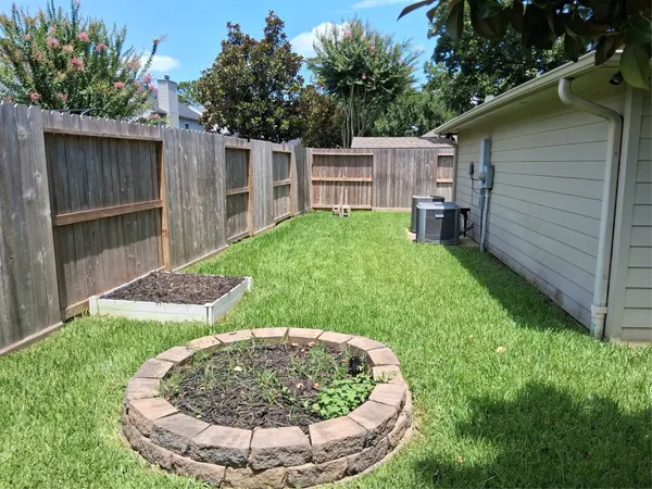 $3,000 | 17010 Poplar Hill Street, Houston, TX 77095