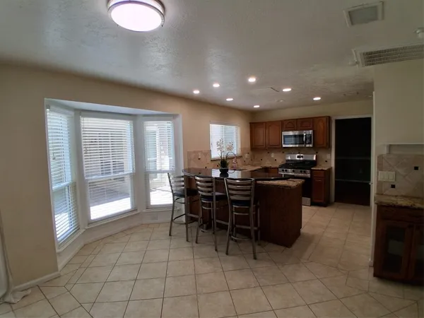 $3,000 | 17010 Poplar Hill Street, Houston, TX 77095