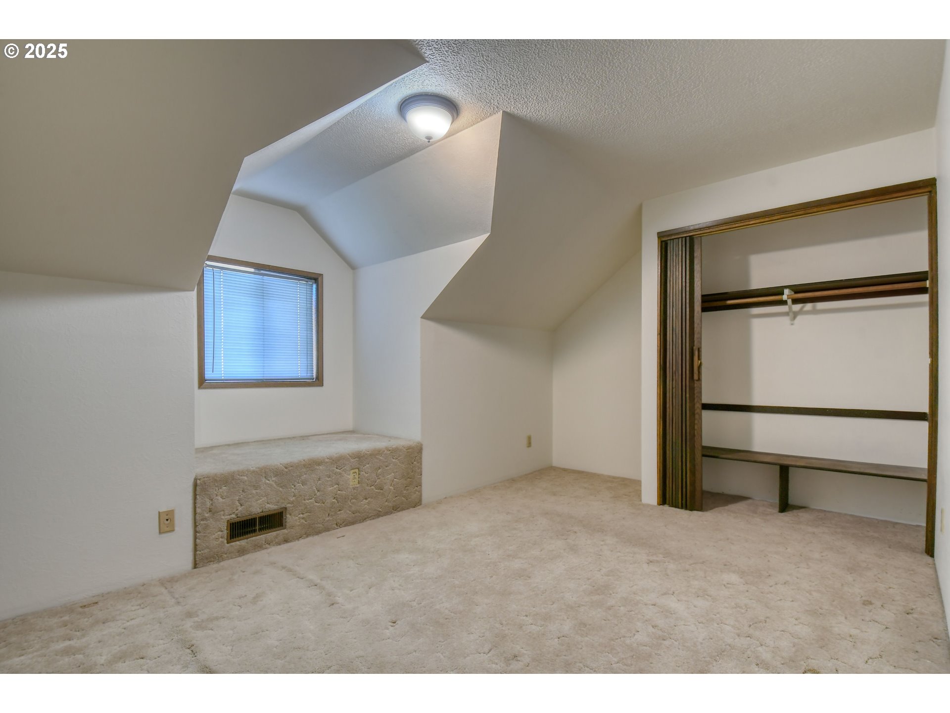3540 Northeast King Place Pendleton, OR 97801 - Photo 29 of 48 a view of an empty room with a window
