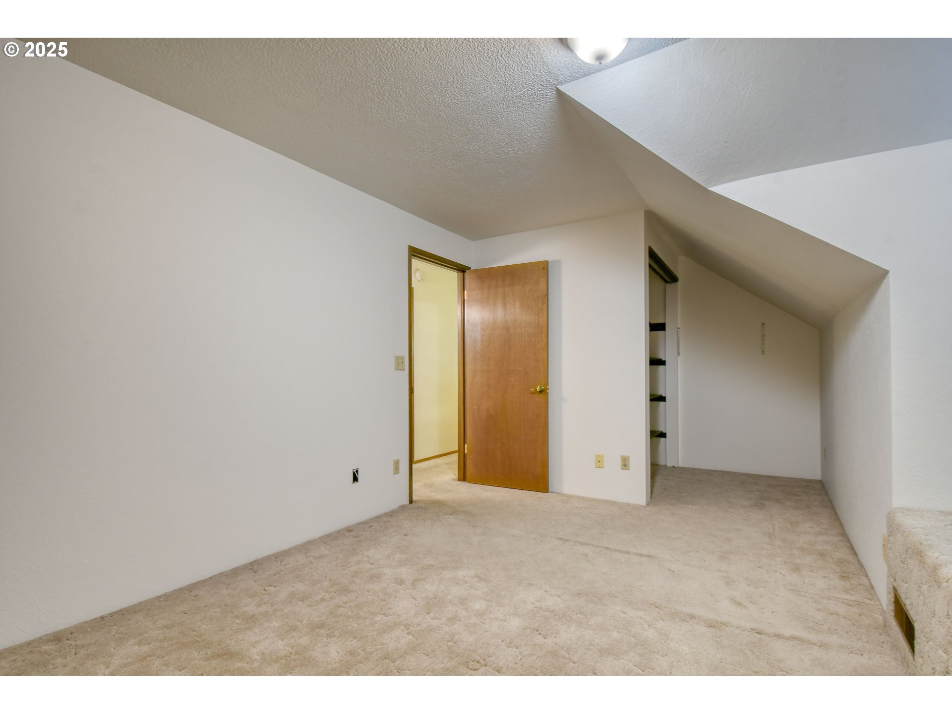 3540 Northeast King Place Pendleton, OR 97801 - Photo 30 of 48 a view of an empty room