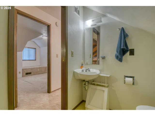 $795,000 | 3540 Northeast King Place, Pendleton, OR 97801